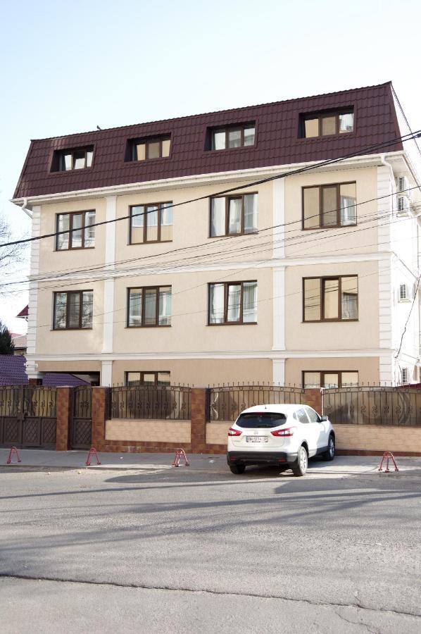 Chiernomorskie Apartamenty 오데사 외부 사진
